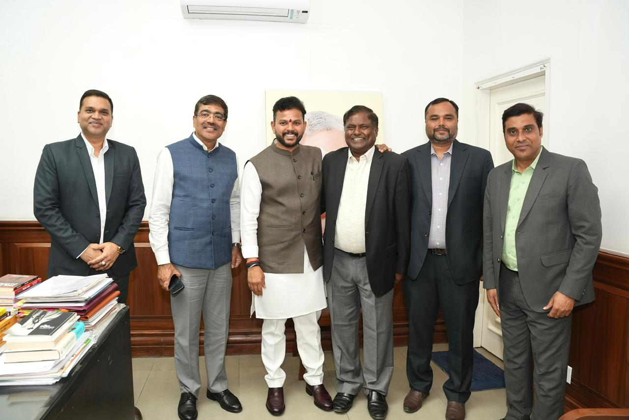 a function to inaugurate online Alliance Air flight at Rewa and Ground Handling by AIASL 